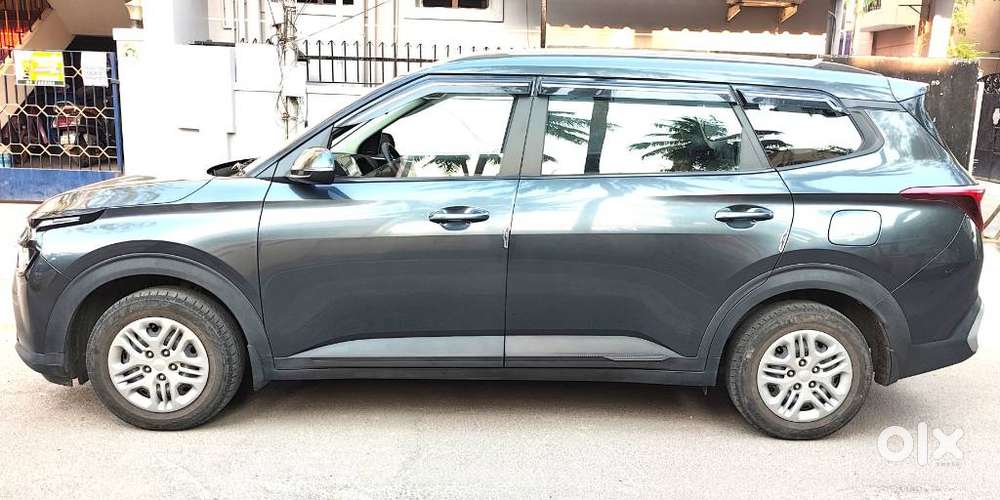 Kia Carens 1.4 Prestige 7 Str, 2023, Petrol