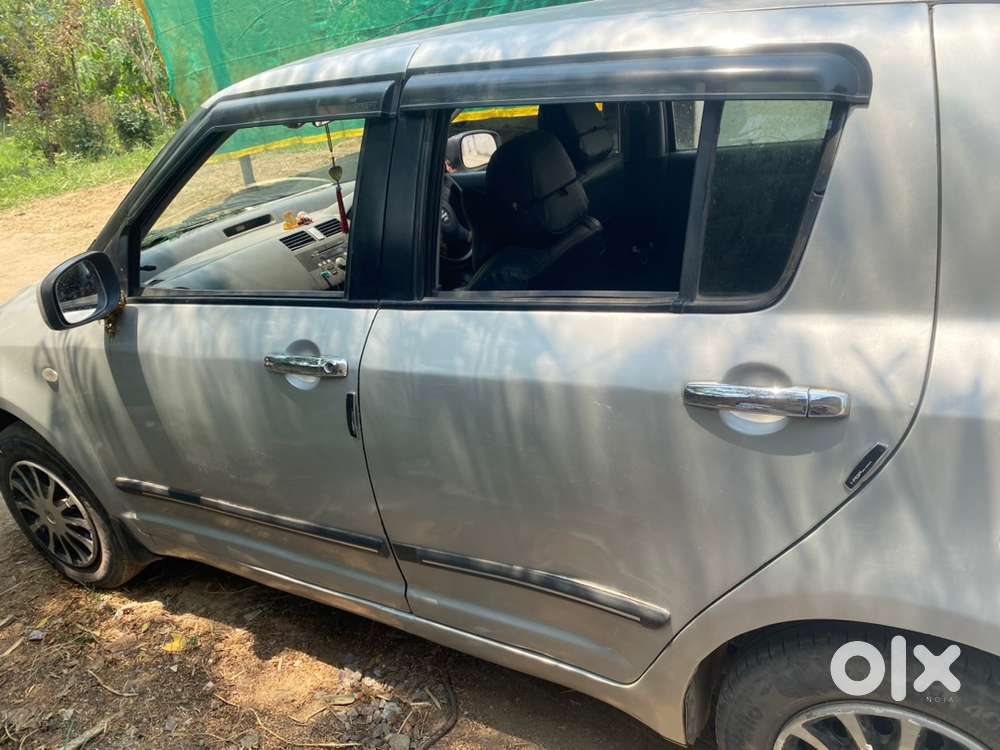 Maruti Suzuki Swift 2008 Petrol