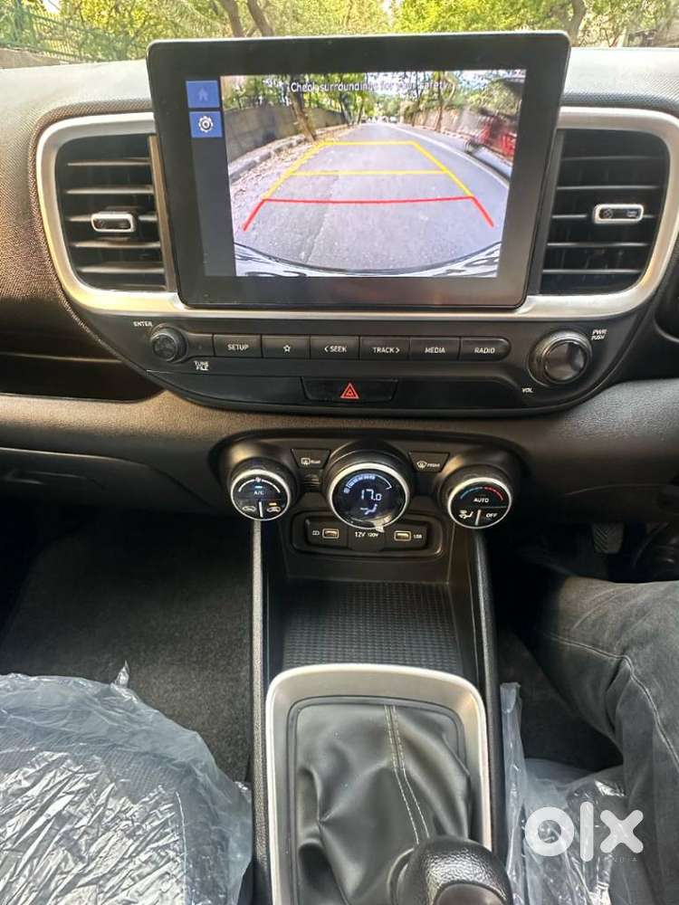 Hyundai Venue 1.2 S Plus, 2022, Petrol