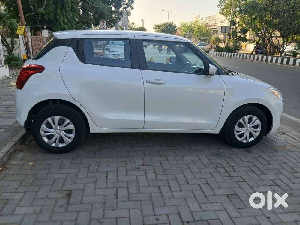Maruti Suzuki Swift Amt Vxi, 2020, Petrol