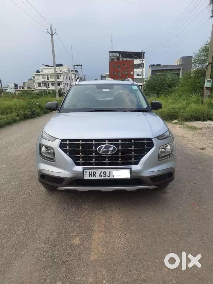 Hyundai Venue S 1.2 Petrol, 2022, Petrol