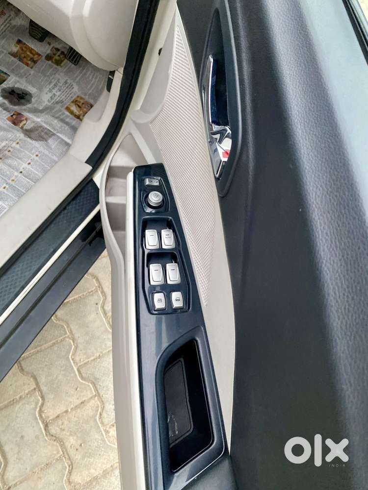 Mahindra Xuv300 W8 Diesel, 2021, Diesel