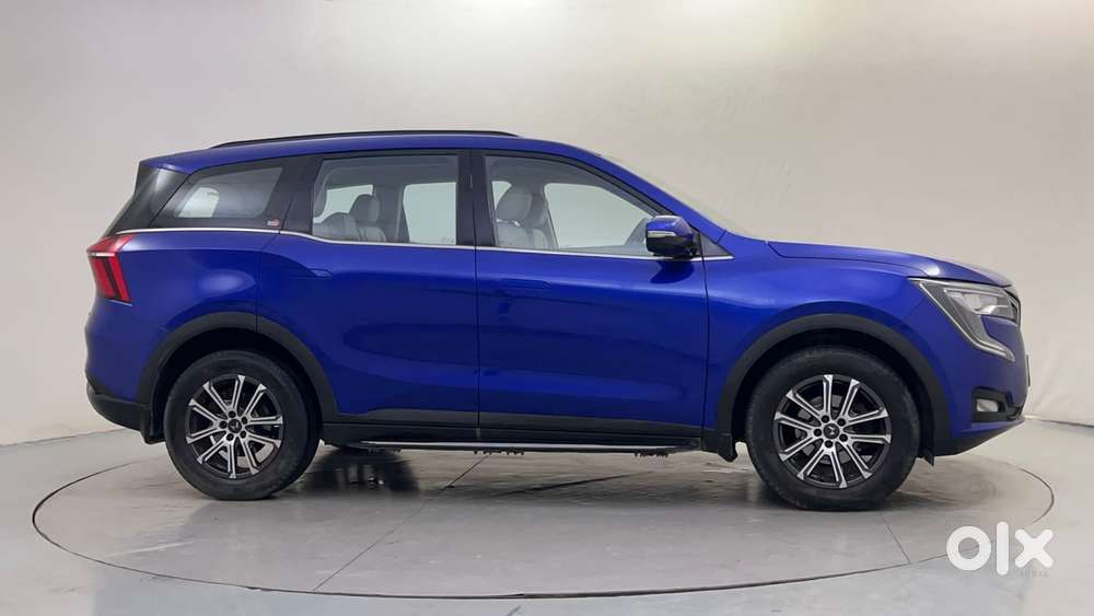Mahindra Xuv700 2.0 Ax 7 Petrol Mt Str, 2022, Petrol