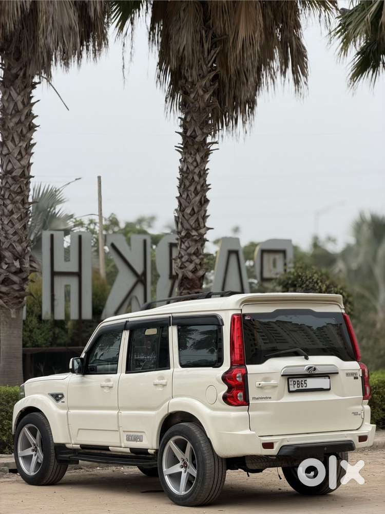Mahindra Scorpio 2.2 S7, 2018, Diesel