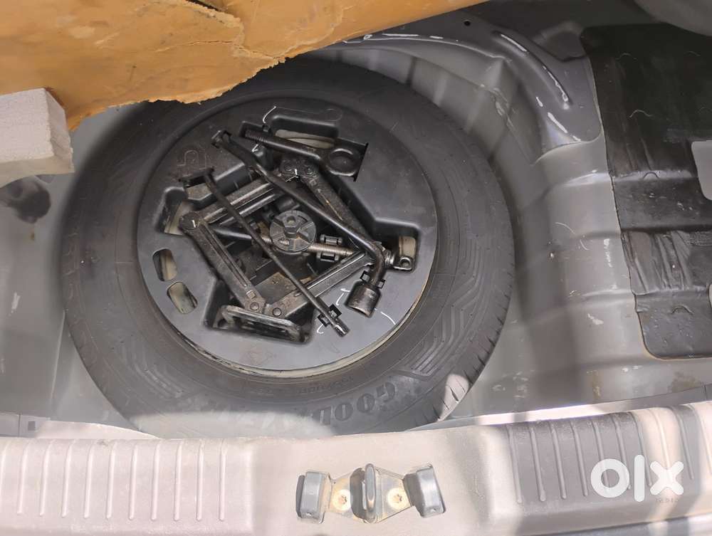 Hyundai I10 Sportz, 2013, Petrol