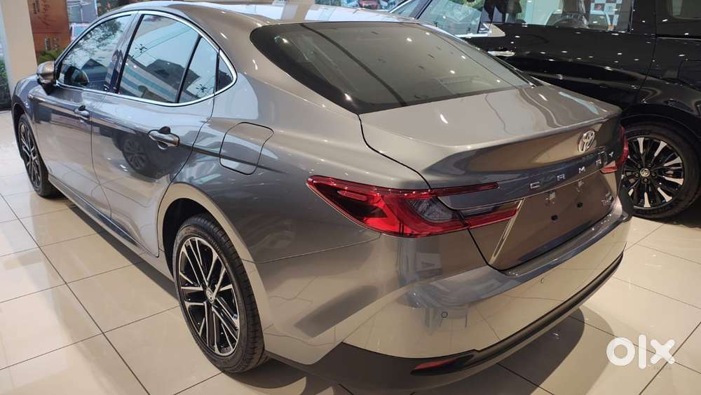 Toyota Camry 2.5 Hybrid, 2026, Petrol