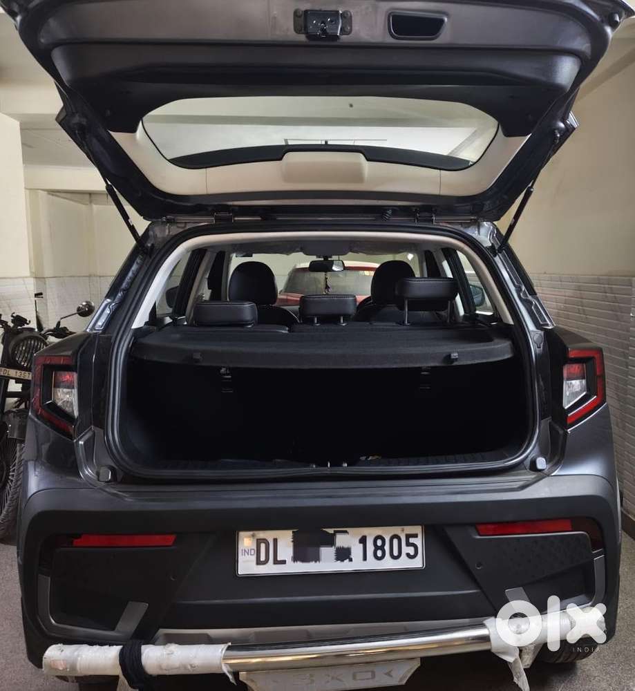 Mahindra Xuv 3xo Mx3, 2025, Petrol