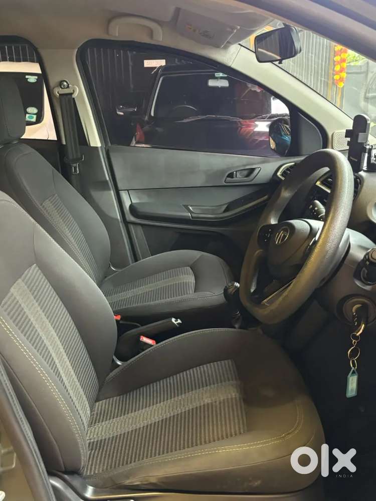 Tata Tiago 1.2 Revotron Xt (o), 2023, Petrol
