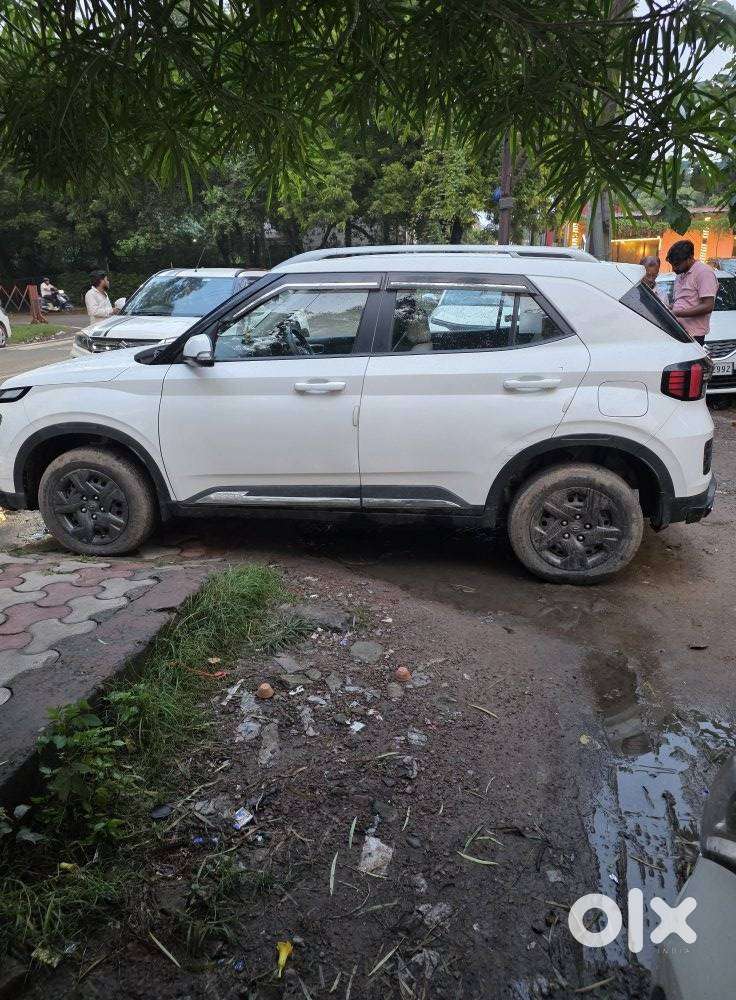 Hyundai Venue S Turbo, 2024, Petrol