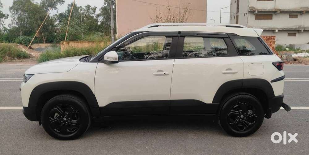 Maruti Suzuki Brezza 1.5 Zxi Smart Hybrid, 2023, Petrol