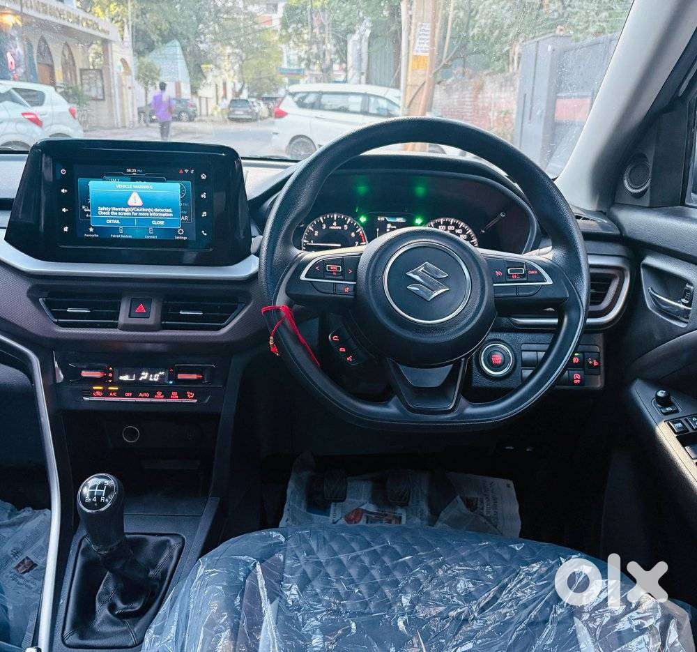 Maruti Suzuki Brezza 1.5 Zxi Smart Hybrid, 2025, Petrol