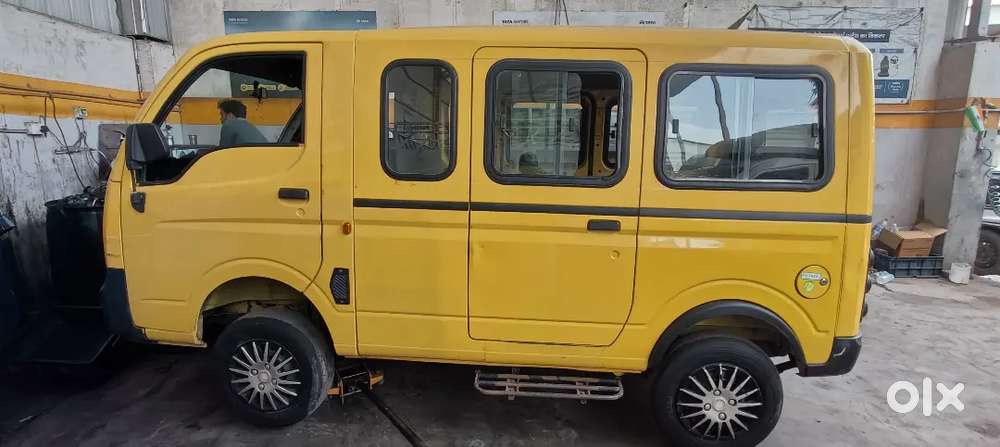 Tata Magic Express