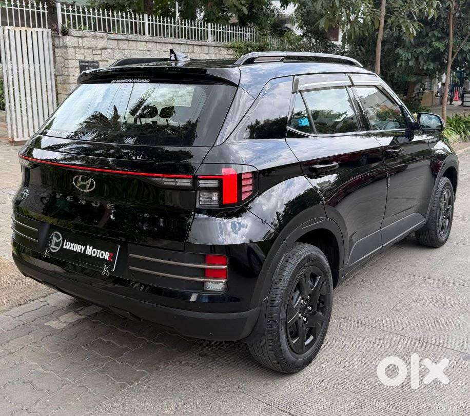Hyundai Venue Sx 1.2 Mt Knight Edition, 2024, Petrol