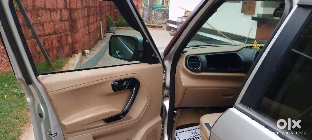 Urgent Sale  Mahindra Tuv 300 2015 

Only Genuine Buyers