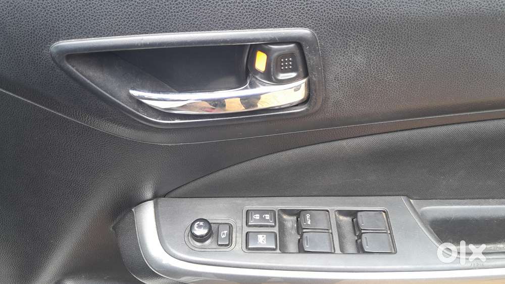 Maruti Suzuki Swift Amt Zxi Plus, 2020, Petrol