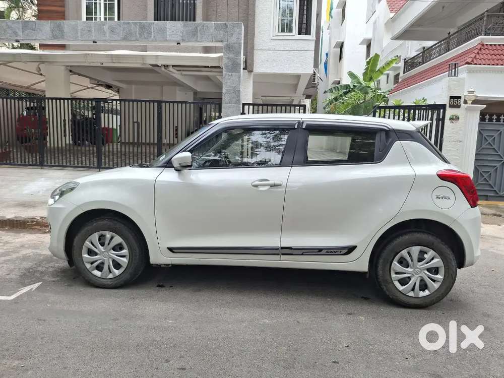Maruti Suzuki Swift 2022 Petrol 33000 Km Driven
