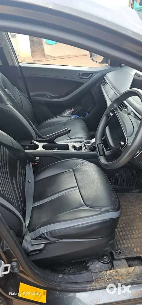 Tata Nexon Smart Plus Petrol Automatic