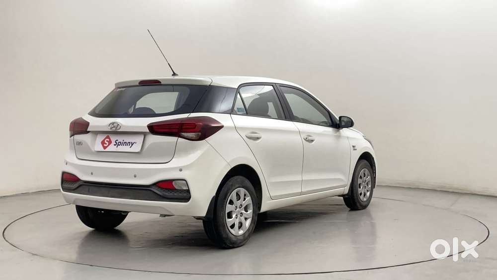 Hyundai Elite I20 1.2magna Executive At, 2018, Petrol