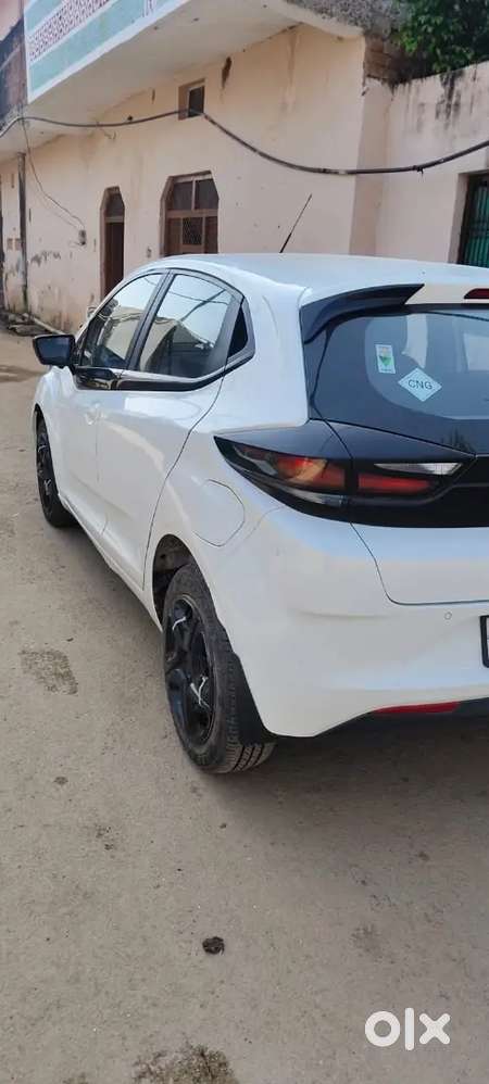 Tata Altroz Xm Plus 2024