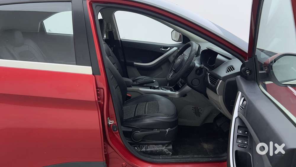 Tata Nexon 1.2 Revotron Xza Plus (o) Dual Tone, 2018, Petrol