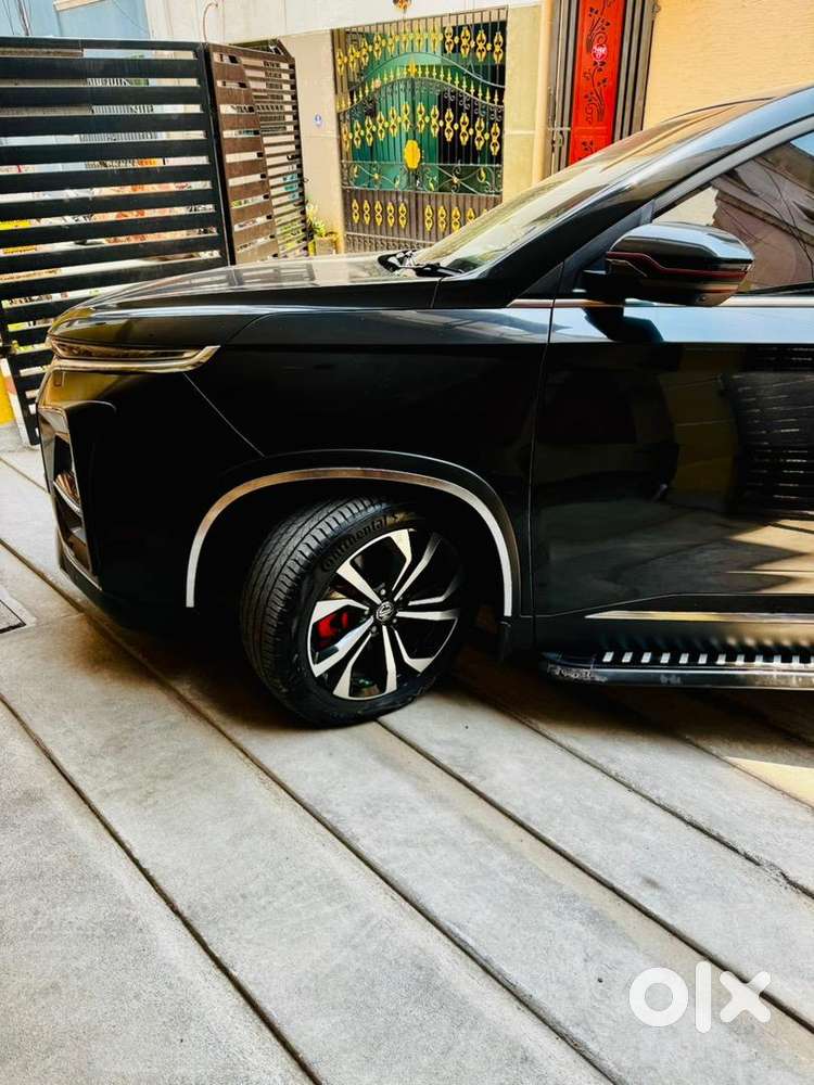 Mg Hector Plus 2023 Petrol Well Maintained