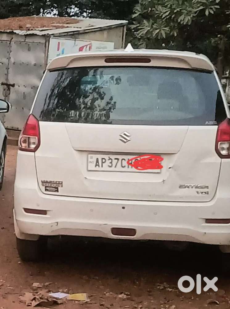 Maruti Suzuki Ertiga 2015 Diesel 145000 Km Driven