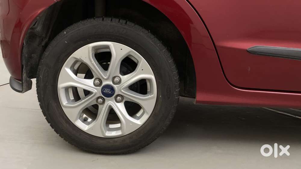 Ford Figo 2012-2015 Petrol Titanium, 2016, Petrol