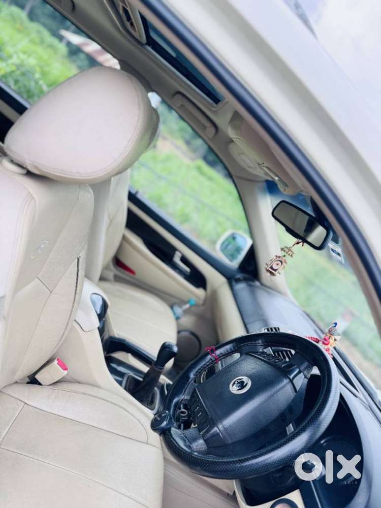 Mahindra Ssangyong Rexton Rx6, 2015, Diesel