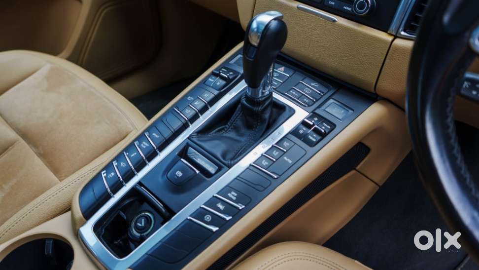 Porsche Macan 2.0 Petrol, 2019, Petrol