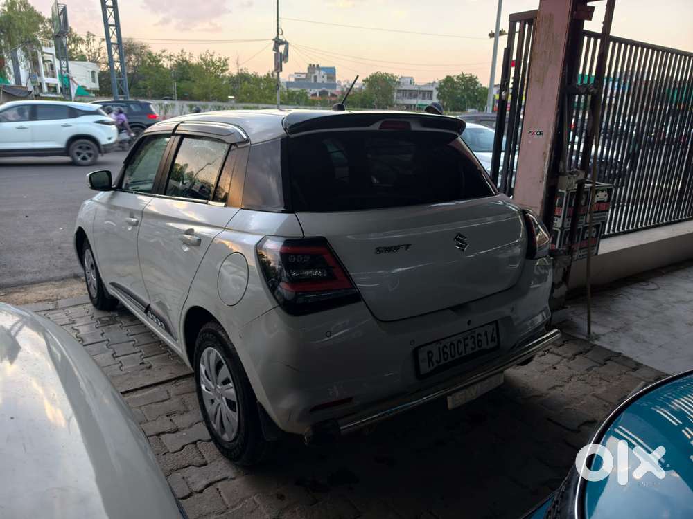 Maruti Suzuki Swift Vxi Optional, 2025, Petrol