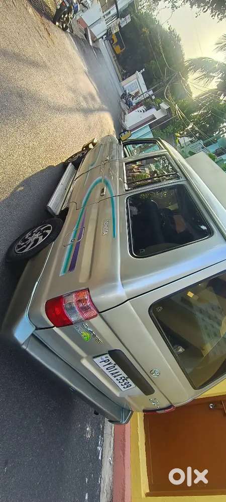 Toyota Qualis 2005 Diesel Well Maintained