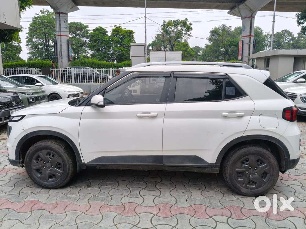 Hyundai Venue S Diesel, 2024, Diesel