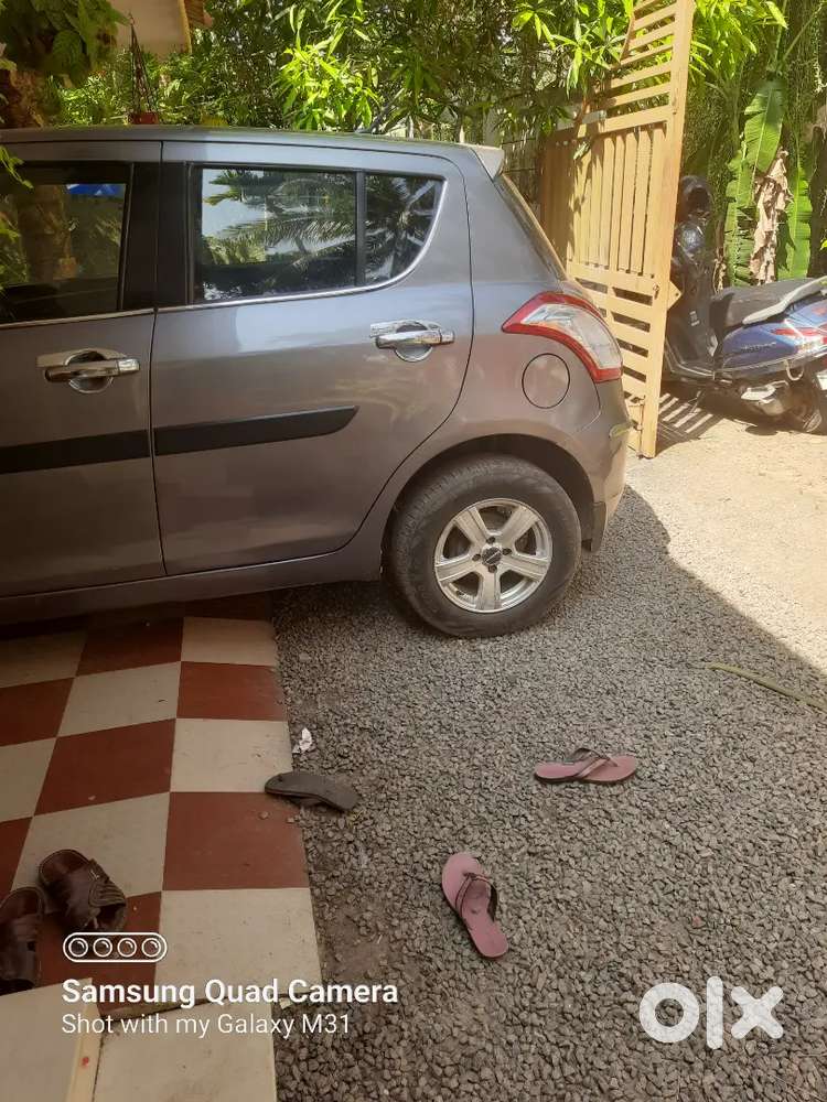 2011 ലാസ്റ് Year സ്വിഫ്റ്റ്.good Condition .use Self Alloyi Wheel.
