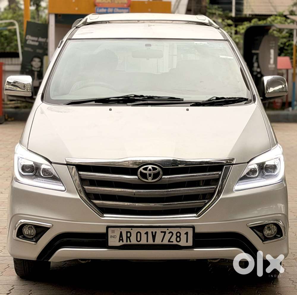 Toyota Innova 2.5 G (diesel) 8 Seater, 2014, Diesel