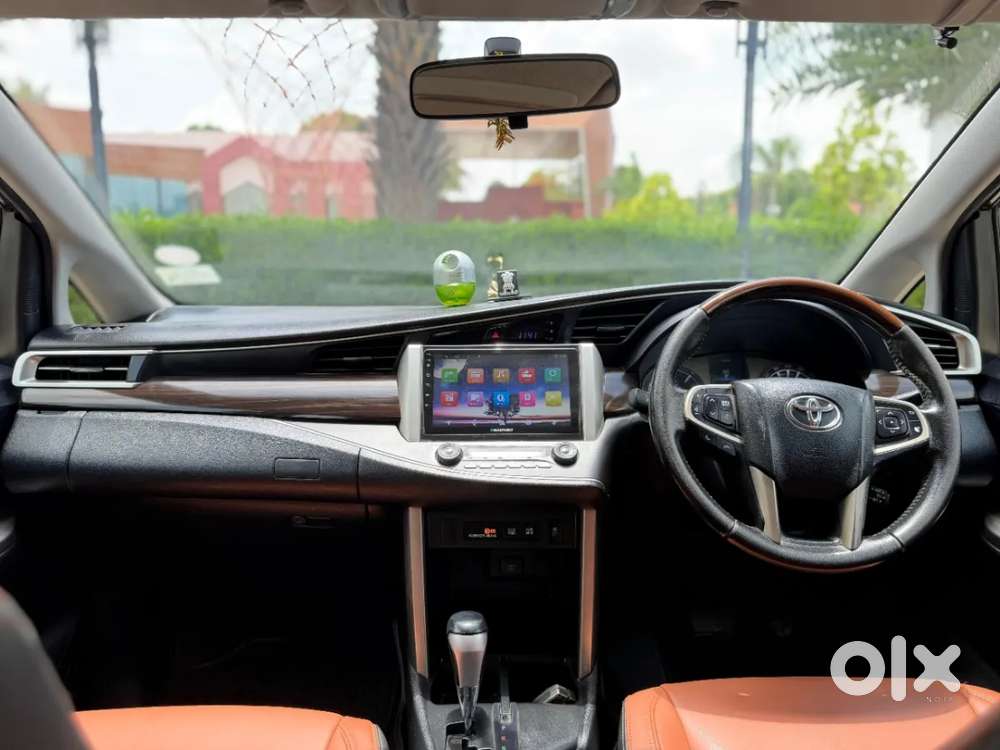 Toyota Innova Crysta 2.8 Zx At 7 Seater, 2019, Diesel