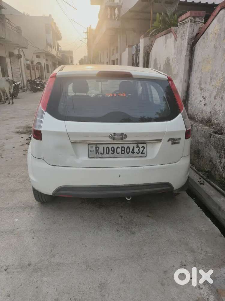 Ford Figo Diesel Zxi 2014 Car
