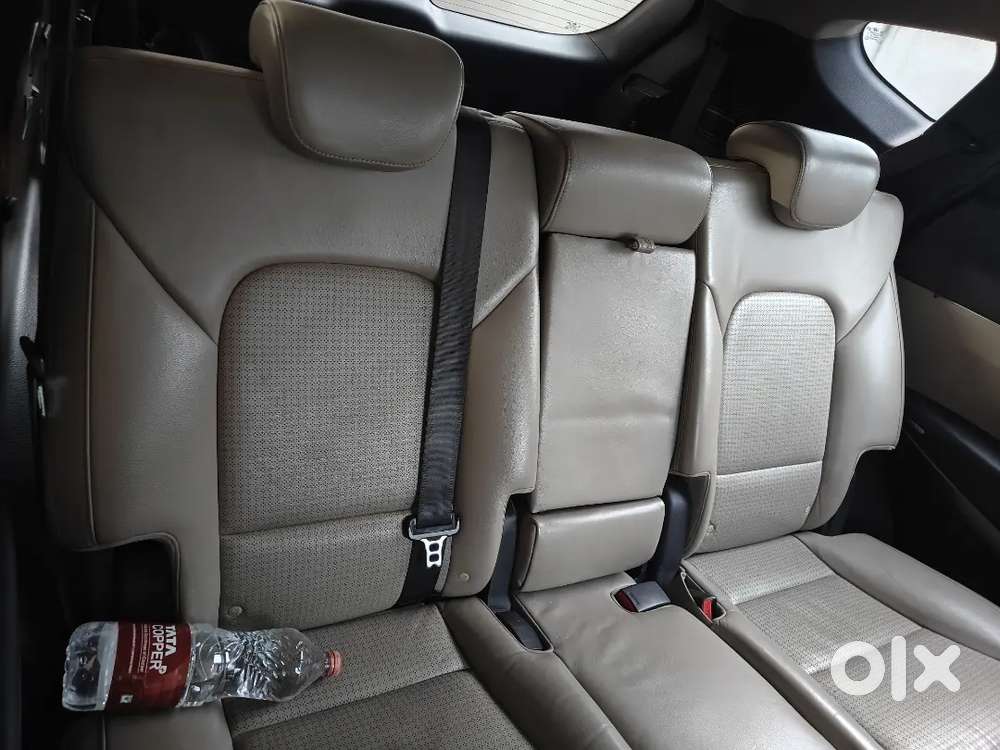 Hyundai Santa Fe 2015 Diesel 90000 Km Driven