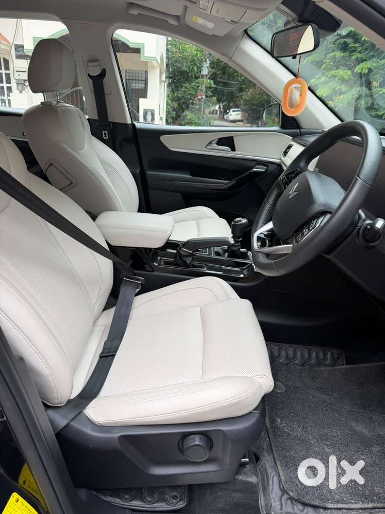 Mahindra Xuv700 2.2 Ax 5 Diesel Mt 7 Str, 2024, Diesel