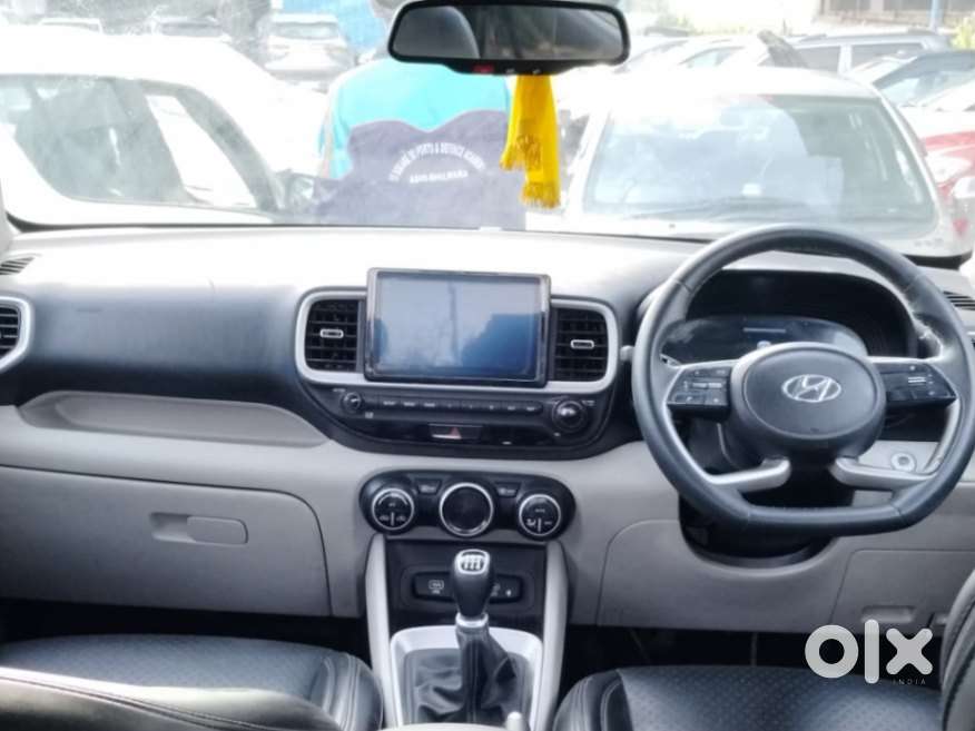 Hyundai Venue Sx Mt, 2023, Petrol