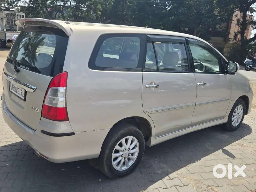 Toyota Innova 2013 Diesel Well Maintained