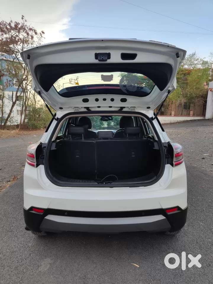 Mahindra Xuv400 Ev El Fast Charger, 2023, Electric