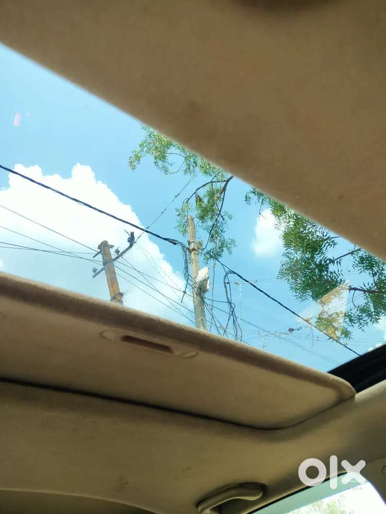 Hyundai I20 Asta 2009 Sunroof With 8 Airbags