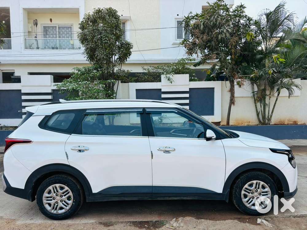 Kia Carens 1.4 Prestige 7 Str, 2024, Petrol