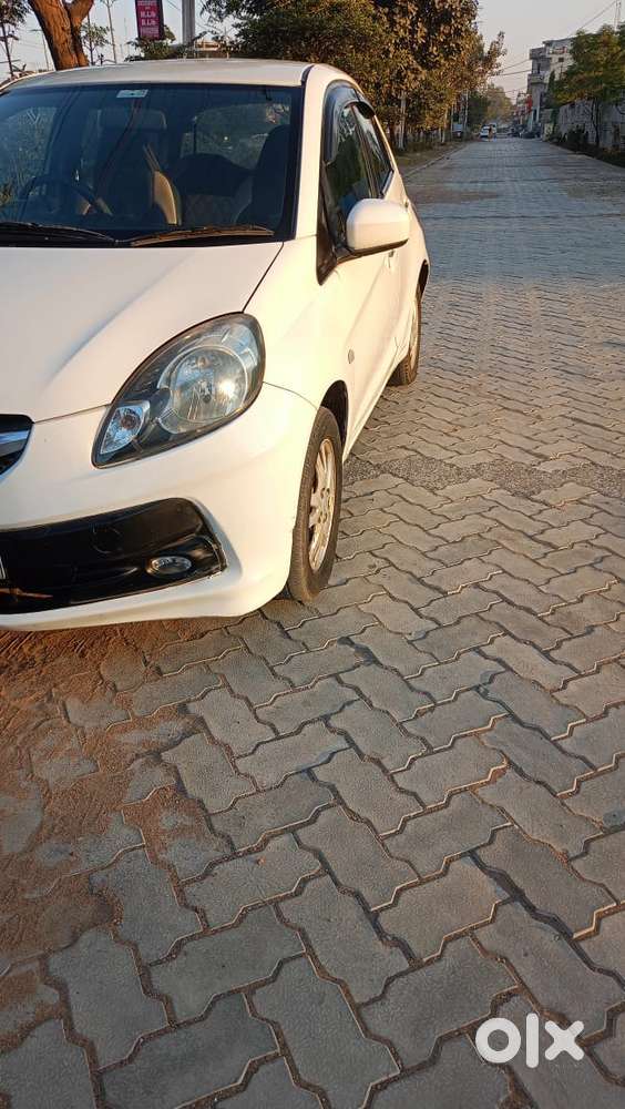 Honda Brio V Mt, 2012, Cng & Hybrids