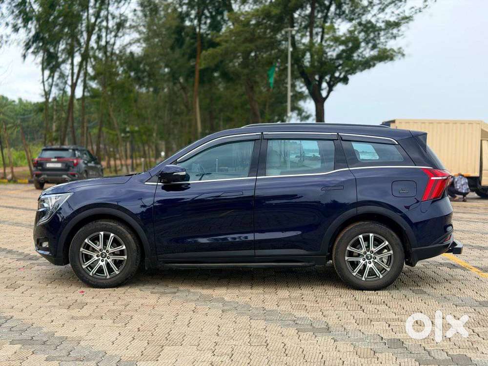 Mahindra Xuv700 2.2 Ax 7 Diesel At Luxury Pack Str Awd, 2022, Diesel
