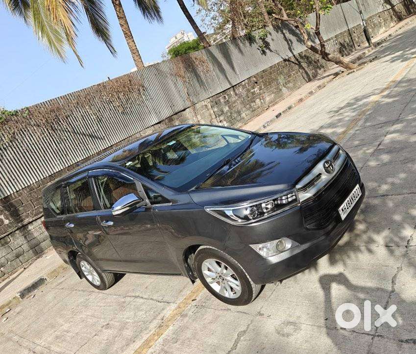 Toyota Innova Crysta 2.8 Zx At 7 Seater, 2017, Diesel