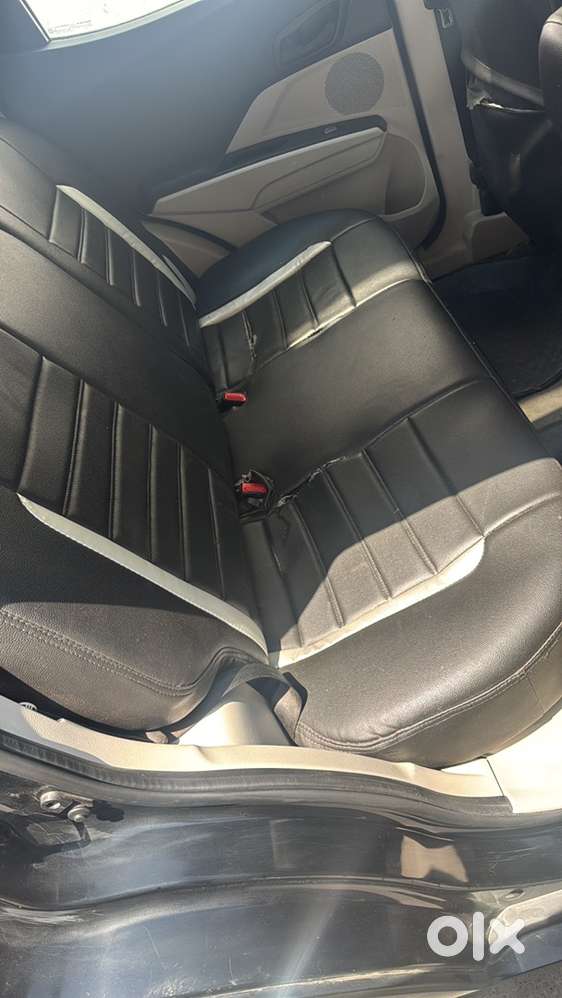 Mahindra Xuv300 Petrol 2024