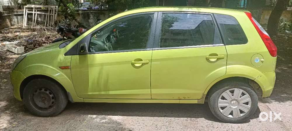 Ford Figo 2010 Petrol 81000 Km Driven