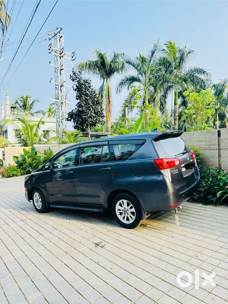 Toyota Innova Crysta 2.8 Gx At 7 Str, 2016, Diesel