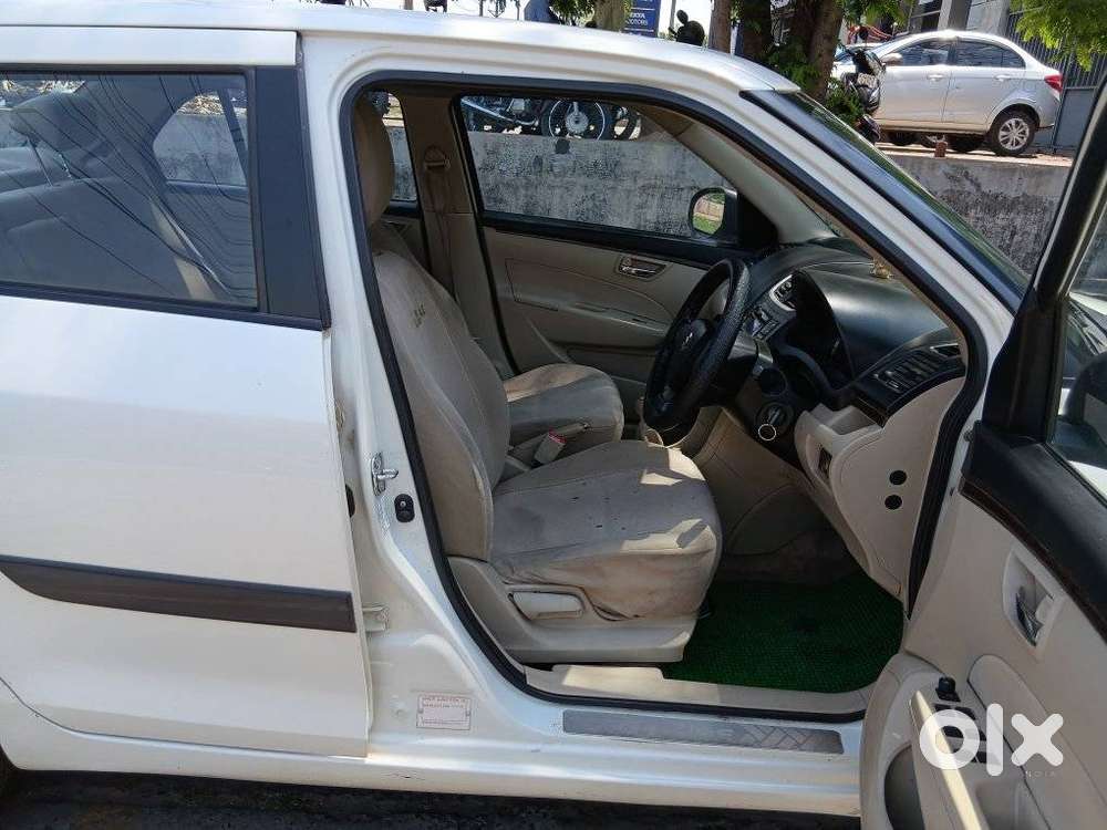 Maruti Suzuki Swift Dzire 1.2 Vxi Bsiv, 2015, Petrol